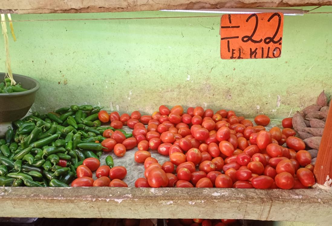 Conoce el precio del tomate, papa y otras verduras en mercados de Veracruz