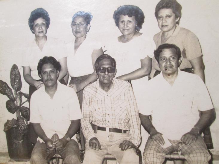 Sol y Sones de María Elena Hernández Lara, cronista de Tierra Blanca