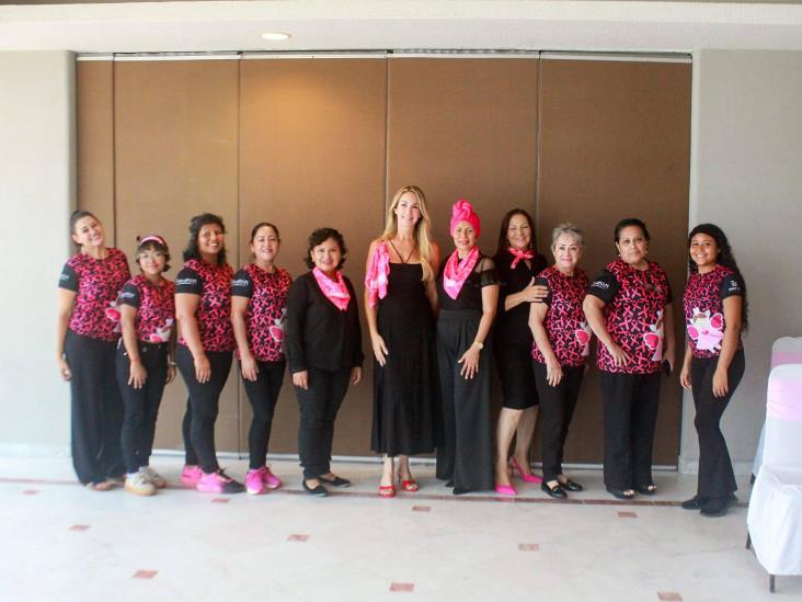 La Asociación de Mujeres Apoyando Mujeres invitan a la Pasarela Rosa 2025