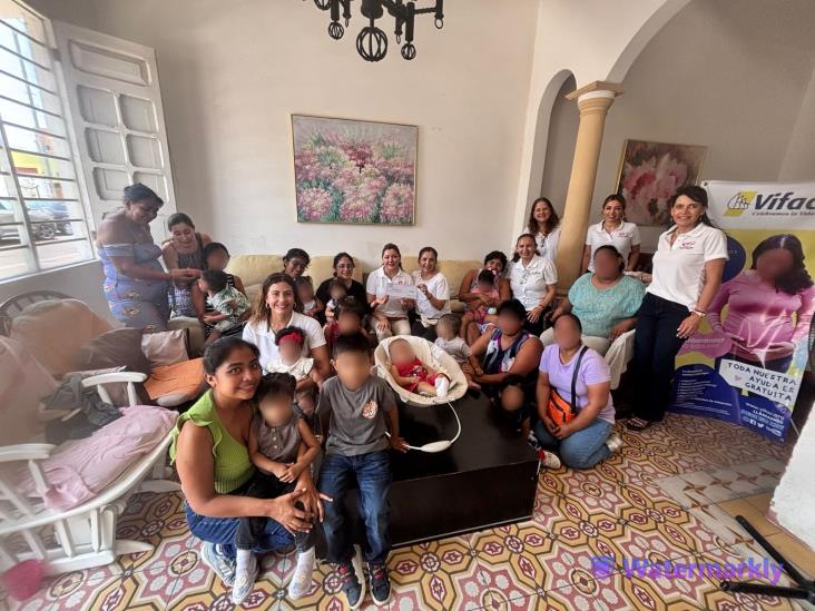 Damas de CMIC Veracruz realizan donativo a VIFAC Veracruz