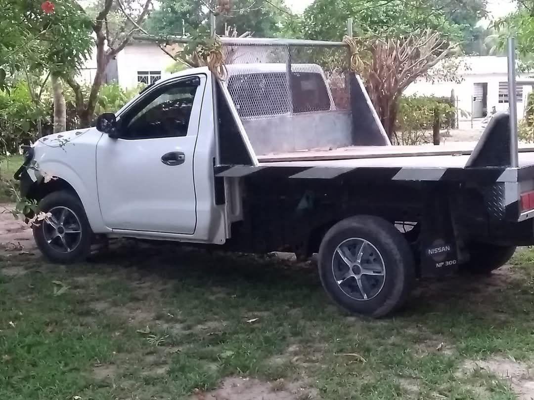 Irrumpen en vivienda de colonia de Las Choapas para robar camioneta