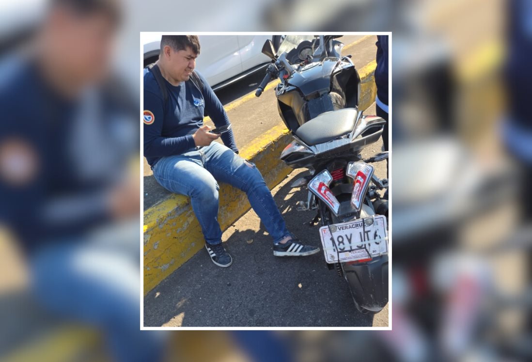 Automovilista huye tras atropellar a motociclista en calles de Veracruz