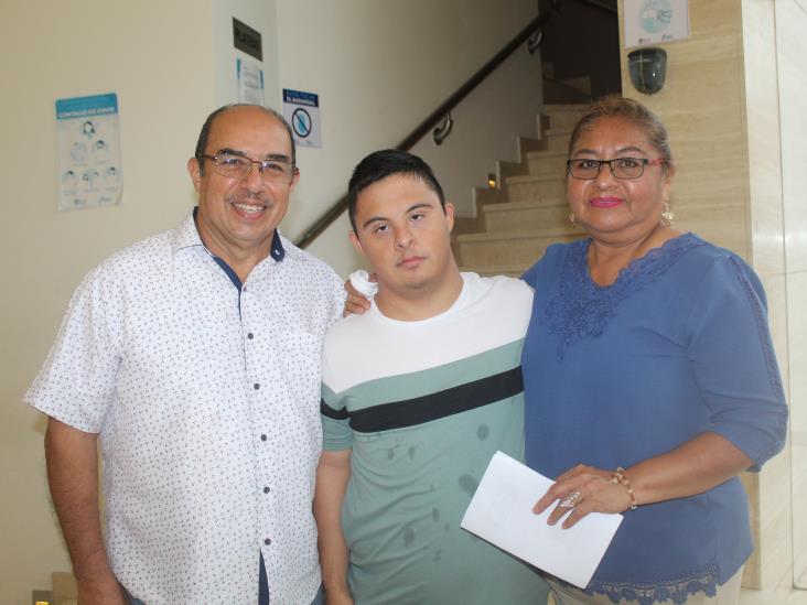 Actores veracruzanos presentan la obra musical ´Entre Walt y los Recuerdos´