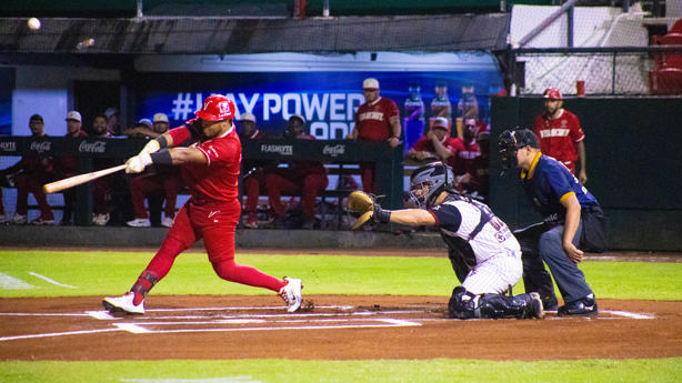 El Águila de Veracruz gana 5-4 a Piratas de Campeche