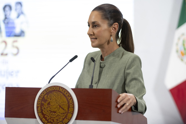 Claudia Sheinbaum se pronuncia contra medida de EU que afectaría a remesas de paisanos