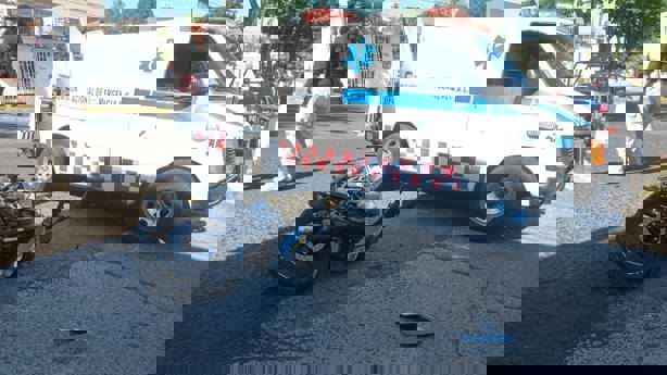 Choque en Progreso Macuiltépetl, en Xalapa, deja a joven motociclista herida