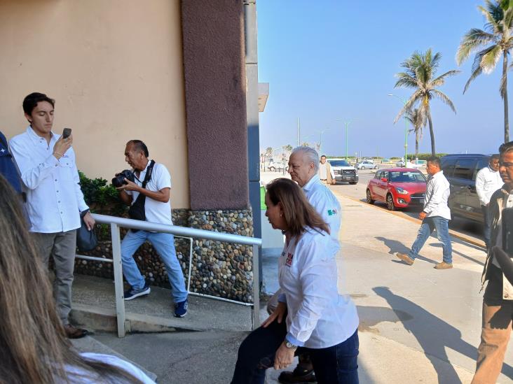 Rocío Nahle y director de Pemex se reúnen a puerta cerrada en Coatzacoalcos