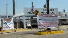 Sin pagos, petroleros de Minatitlán llevarían plantón a La Torre inteligente de Pemex en CDMX | VIDEO