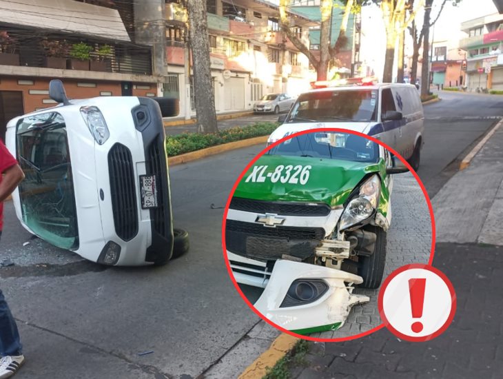 Tras choque, vuelca camioneta en avenida Murillo Vidal en Xalapa