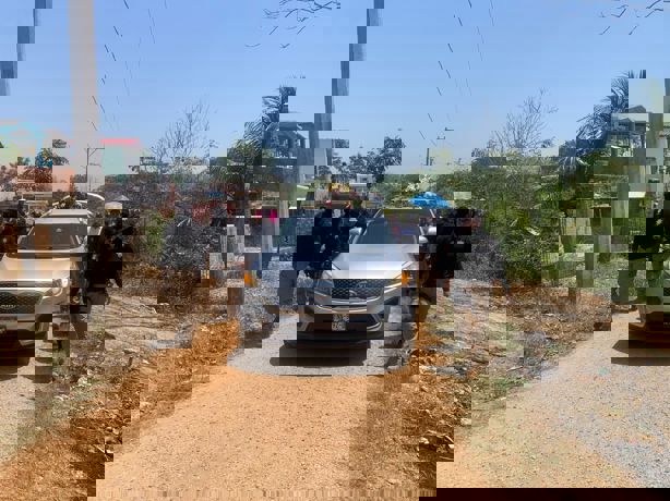 Dan último adiós a ex policía y empleados municipales asesinados junto a candidata de Morena en Texistepec l VIDEO