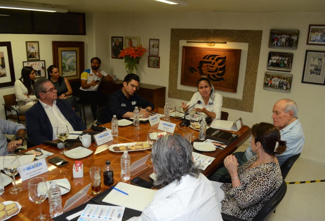 Indira Rosales plantea revitalizar el centro histórico, seguridad y participación ciudadana para Veracruz