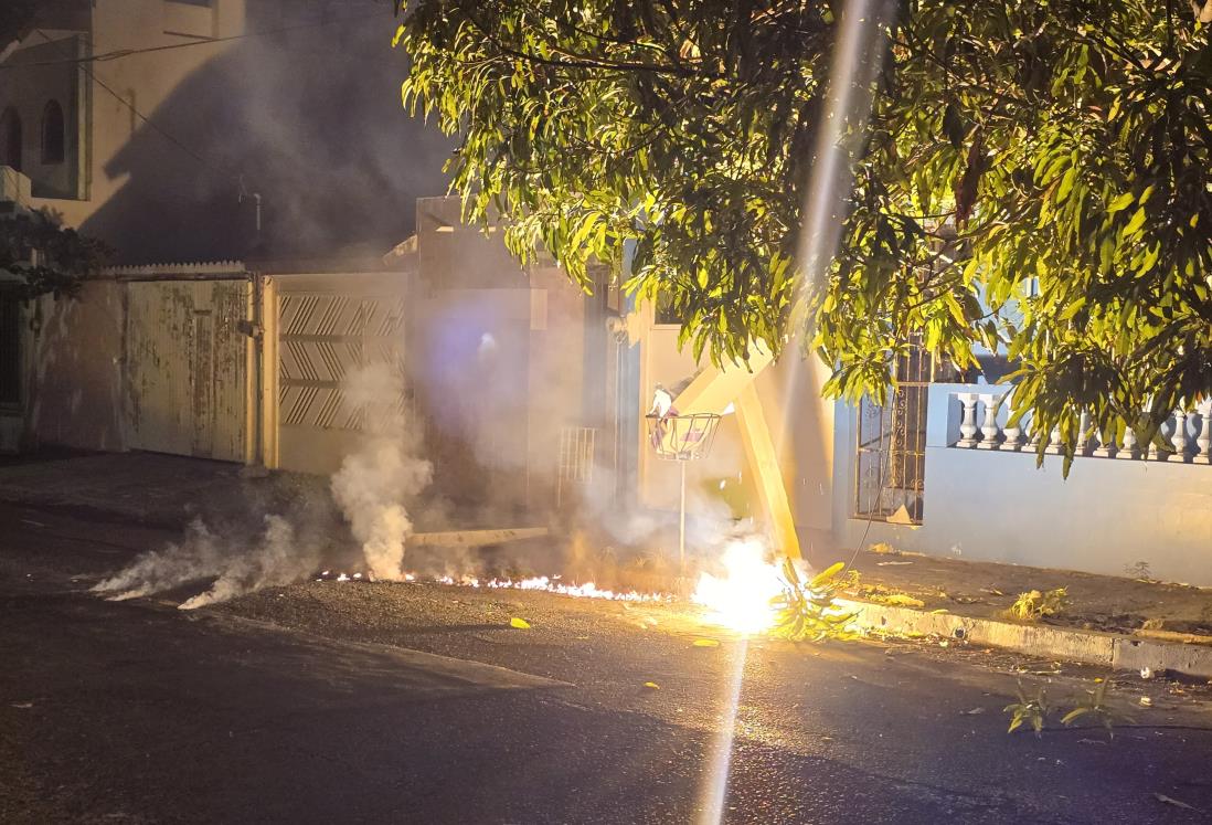 Se incendian cables de CFE en fraccionamiento de Veracruz