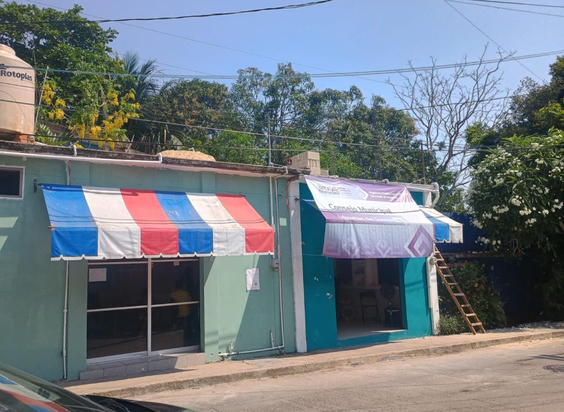 Trabajadores del OPLE en Nanchital e Ixhuatlán tuvieron problemas para cobrar su quincena