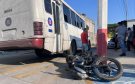 Motociclista grave tras chocar con camión urbano en la colonia Dos Caminos, Veracruz