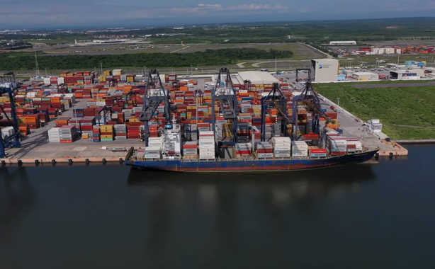Hutchison Ports ICAVE invierte 226 mdp con nueva grúa de última generación | VIDEO