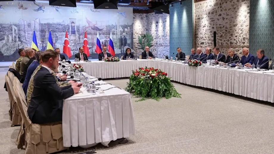 Rusia y Ucrania realizan cumbre para poner fin a la guerra