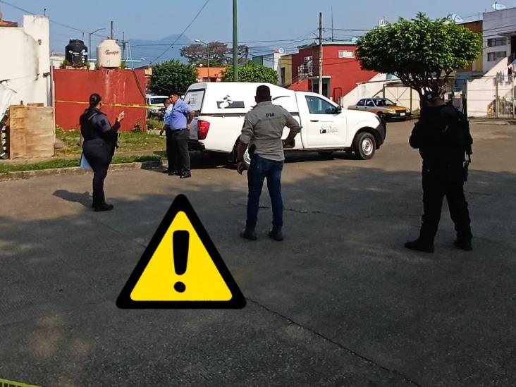 Hallan a persona sin vida en calles de Córdoba; habría sido asesinado