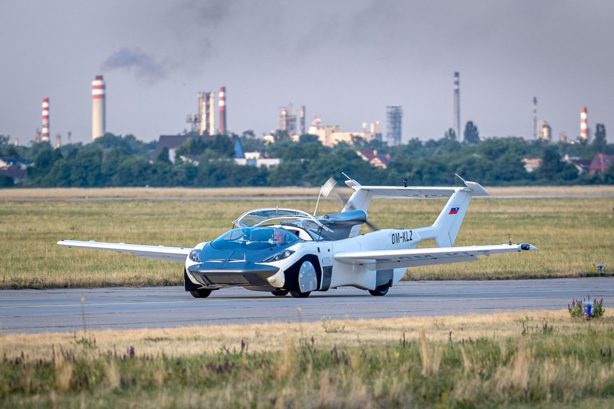 AirCar: así  luce el auto que vuela ¿cuándo estará a la venta?