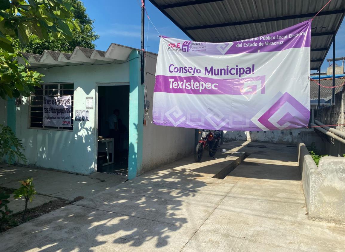 Firman acuerdos candidatos de Texistepec sobre actividades proselitistas