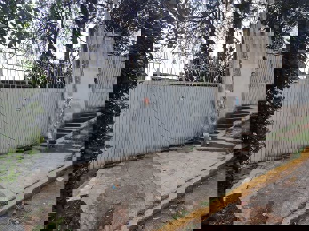 Tráiler arranca barda y aplasta a mujer en tianguis de Xalapa