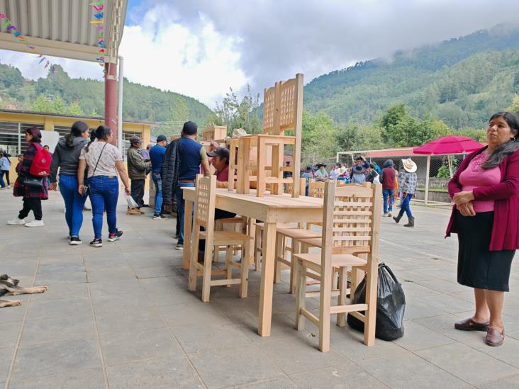 Migración y empleos temporales: Atlahuilco sobrevive entre la madera, la lana y el sueño americano
