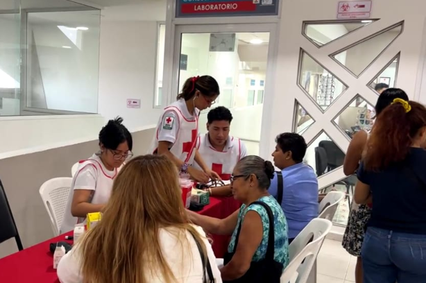 Cruz Roja realiza jornada de salud gratuita en Veracruz