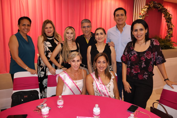 Se llevó a cabo la Pasarela Rosa 2025 a beneficio de la asociación MAM