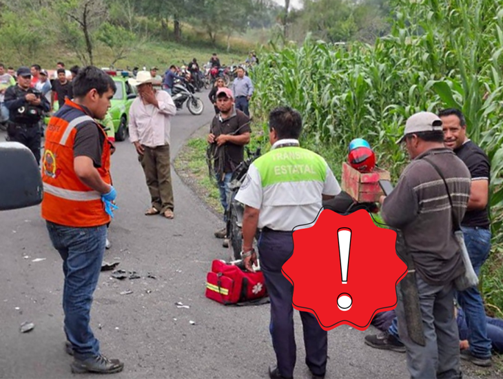 Fuerte choque entre motociclistas en la carretera Atzalan-Zapotitlán; dos heridos