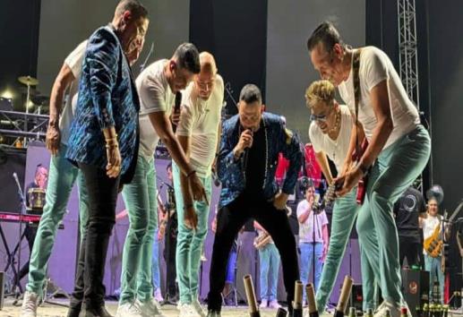 Junior Klan y Super Lamas arman mega bailazo en Veracruz