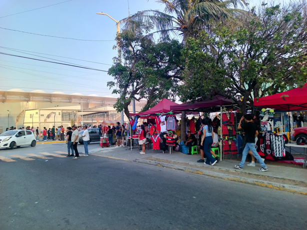 Se nos hace extraño: vendedores tras regresar al estadio Pirata Fuente