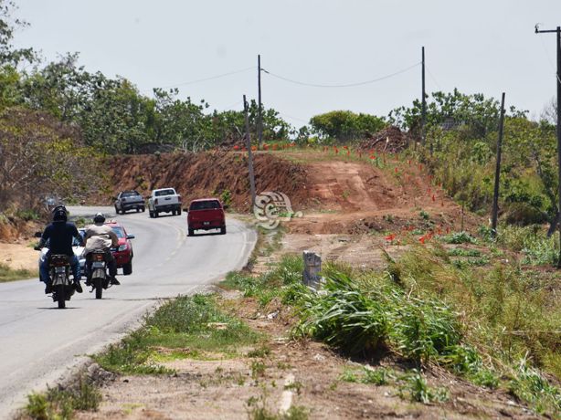 Avanza ampliación de la carretera Coatzacoalcos- Minatitlán; estas mejoras piden conductores para la ruta