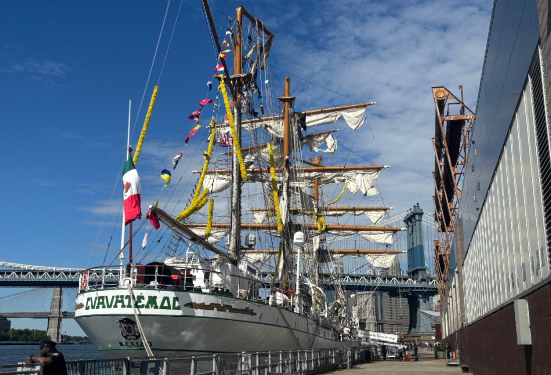 Cadetes de la Escuela Naval regresan a Veracruz tras incidente del buque Cuauhtémoc en Nueva York