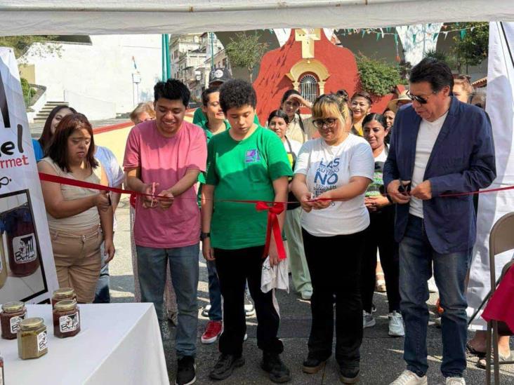 La Red Estatal Veracruz Inclusivo efectúa la Expo de la Inclusión el Barrio Xallitic