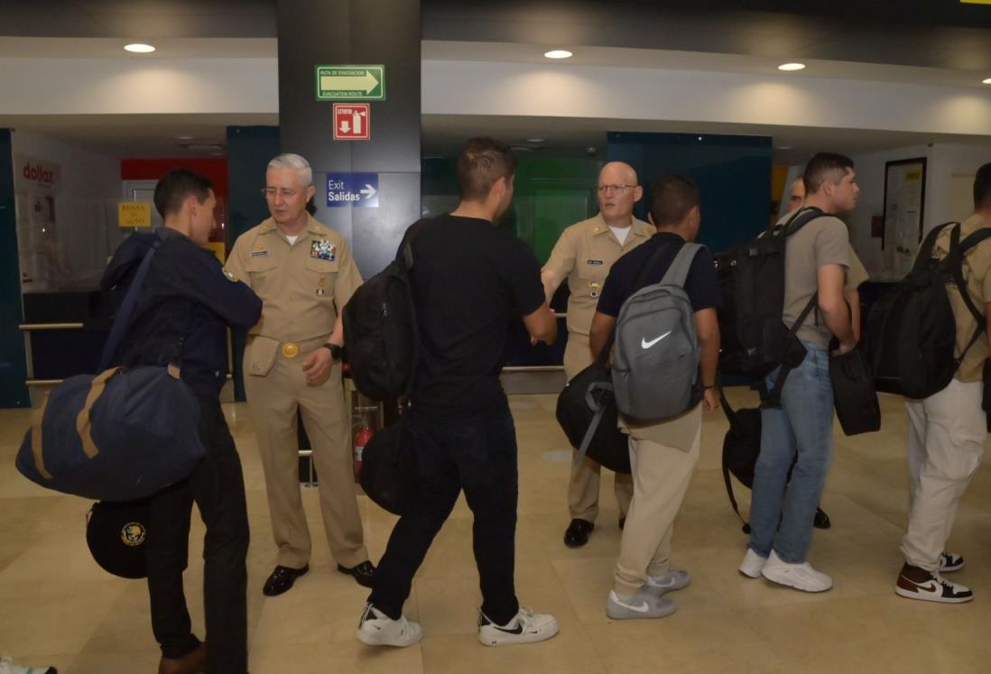 Marina se reunió con los 172 Cadetes y tripulación del buque Cuauhtémoc que arribaron de NY a Veracruz
