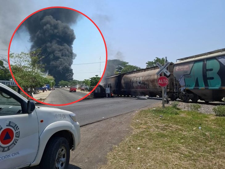 Se incendia pipa en Tres Valles tras ser arrollada por tren; hay 2 muertos y 4 lesionados