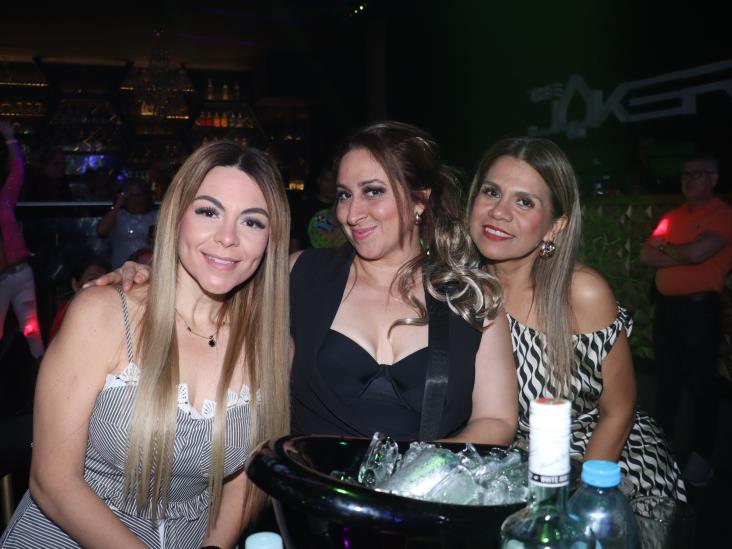 Amigos de Perro Salado ´La Disco de los Jefes´ bailaron toda la noche