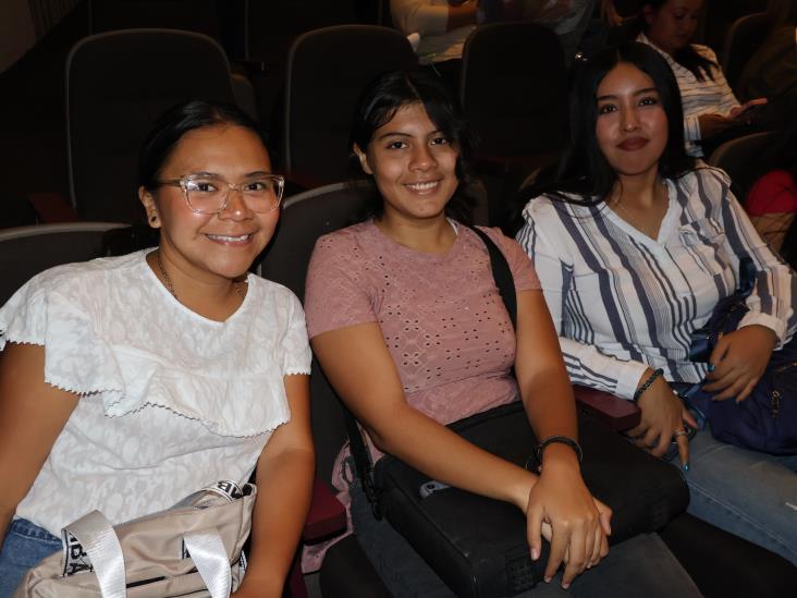 Realizan el evento gratuito ´Voces que transforman´, en el Teatro Gutiérrez Barrios