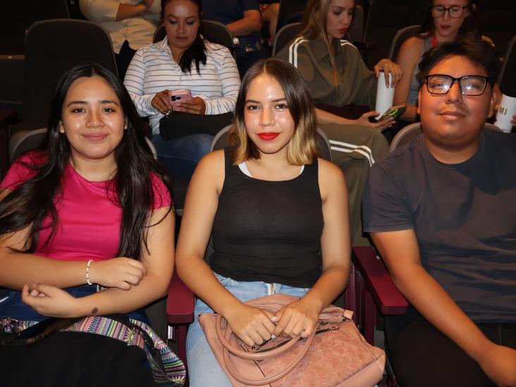 Realizan el evento gratuito ´Voces que transforman´, en el Teatro Gutiérrez Barrios