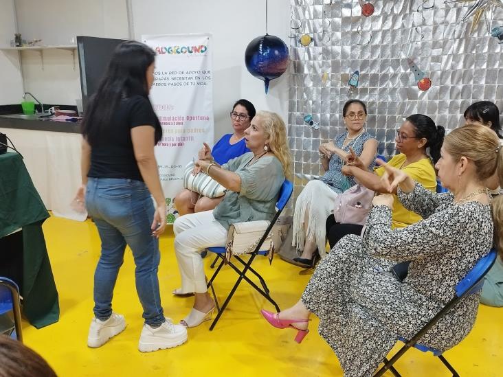 Fundación ADEMM presidida por Belem Paredes realiza taller de introducción a la Lengua de Señas Mexicana