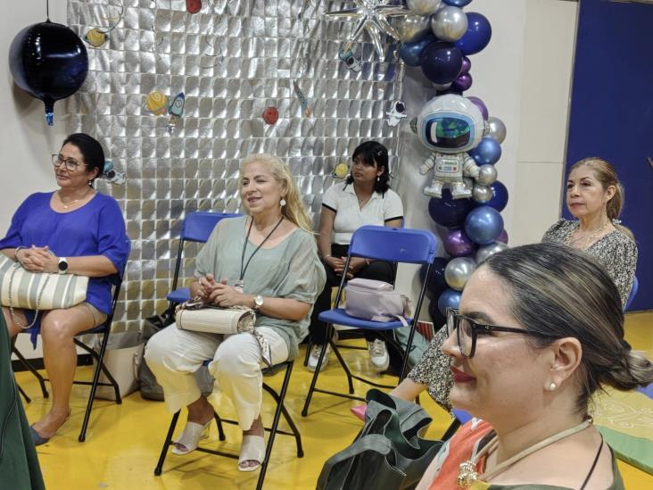 Fundación ADEMM presidida por Belem Paredes realiza taller de introducción a la Lengua de Señas Mexicana