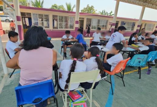 Ola de calor: Toman clases al aire libre en escuelas de Poza Rica