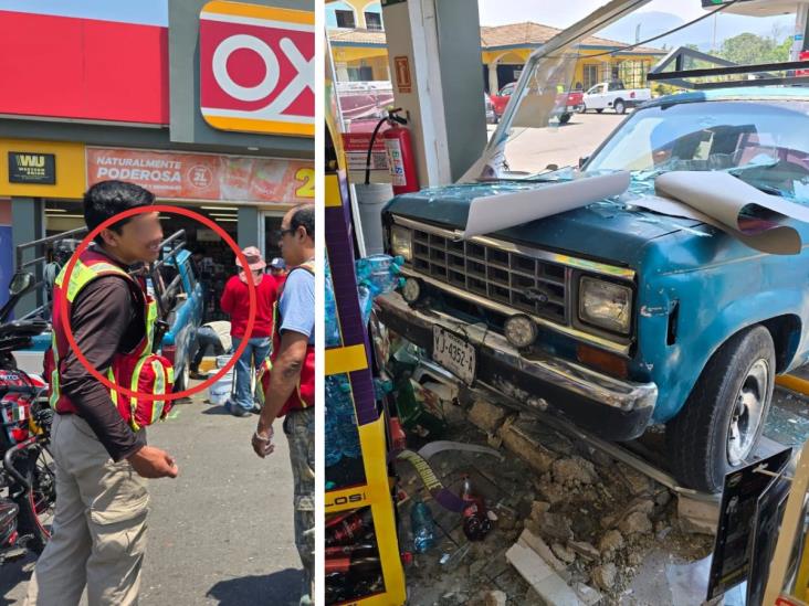 Fortín: Termina con todo y camioneta dentro de una tienda de conveniencia