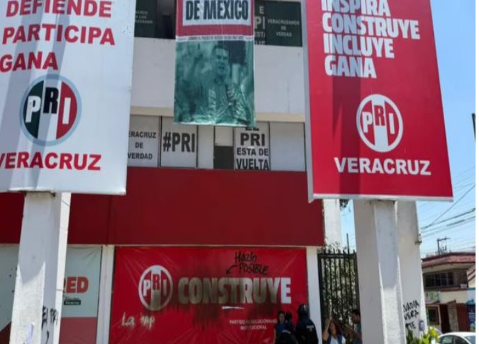 PRI Veracruz, entre el vandalismo y su propia debacle