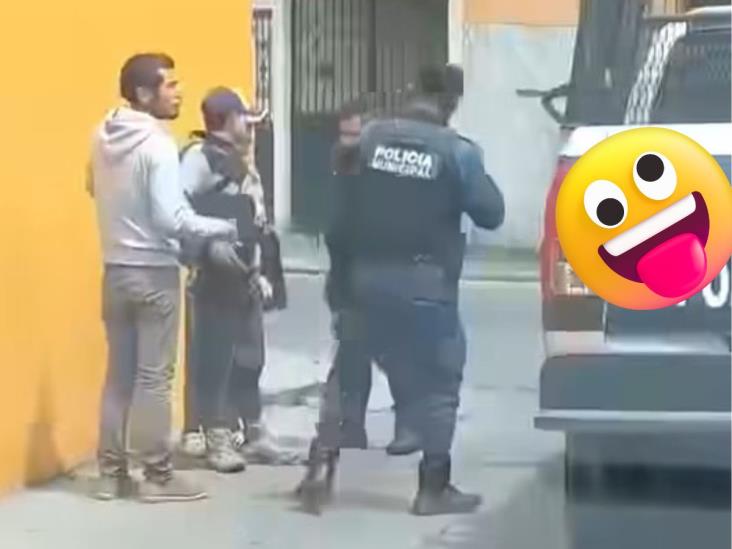 Tres interceptados, dos escapan; Policía de Xalapa queda en ridículo (+VIDEO)