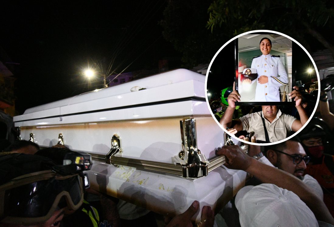 Velan cuerpo de cadete veracruzana América Yamileth en Xalapa tras accidente del buque Cuauhtémoc