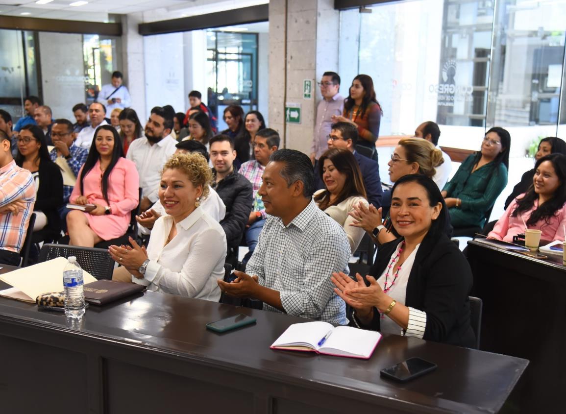 Capacita Congreso de Veracruz a su personal en materia de consulta ciudadana