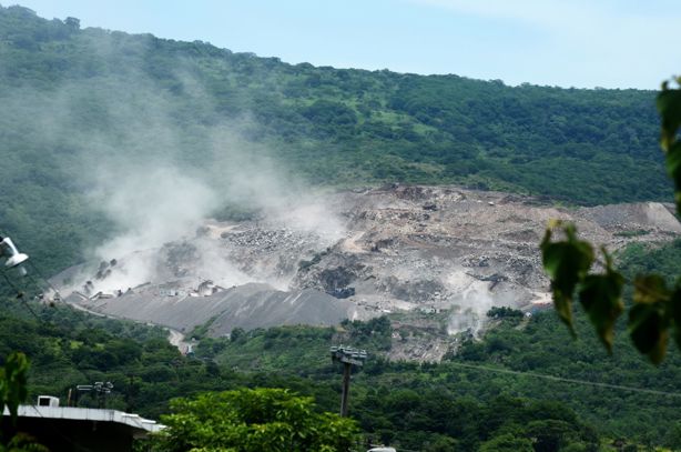 Denuncian ecocidio en Actopan: arrasan hectáreas de árboles para explotar grava sin permisos