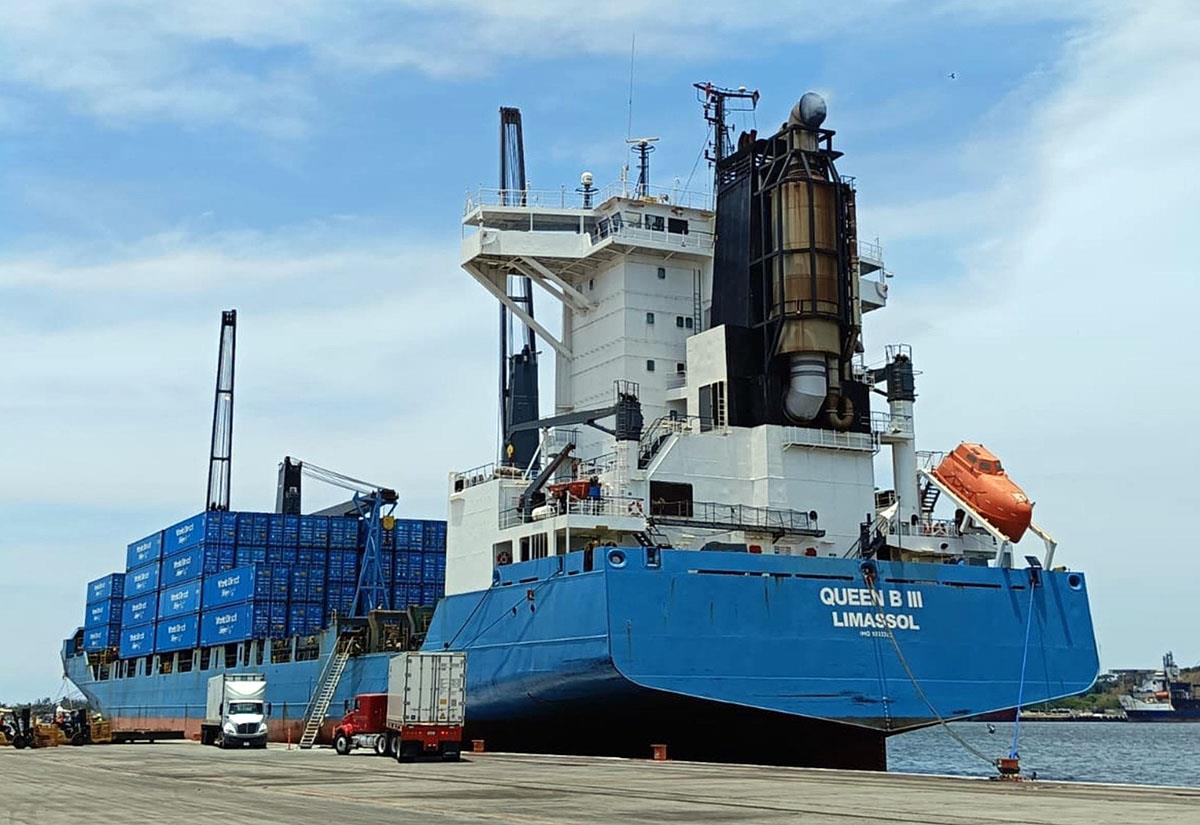 Puerto de Coatzacoalcos manejó más de 30 mil toneladas el fin pasado, ¿de qué productos se trata?