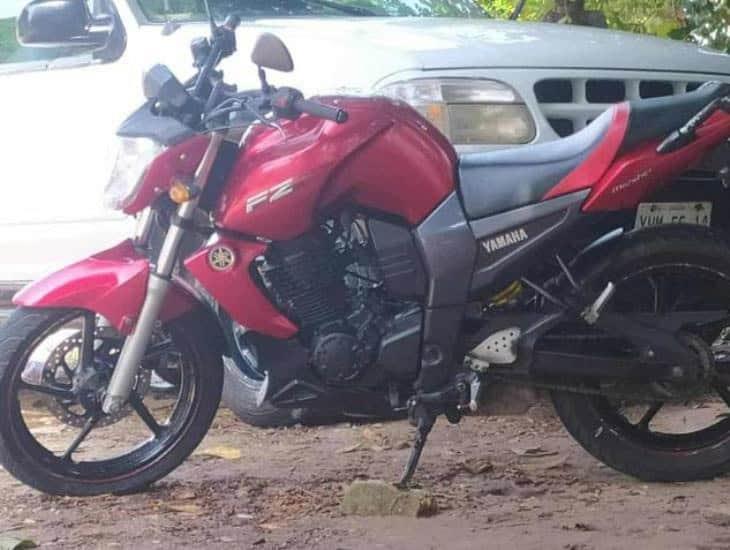 Reportan robo de una motocicleta en colonia de Minatitlán