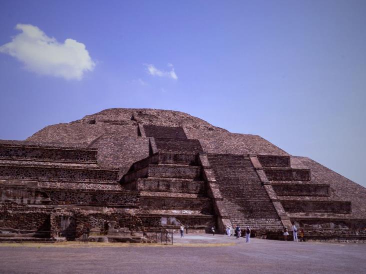 ¿Quiénes pueden subir a la Pirámide de la Luna en Teotihuacán?